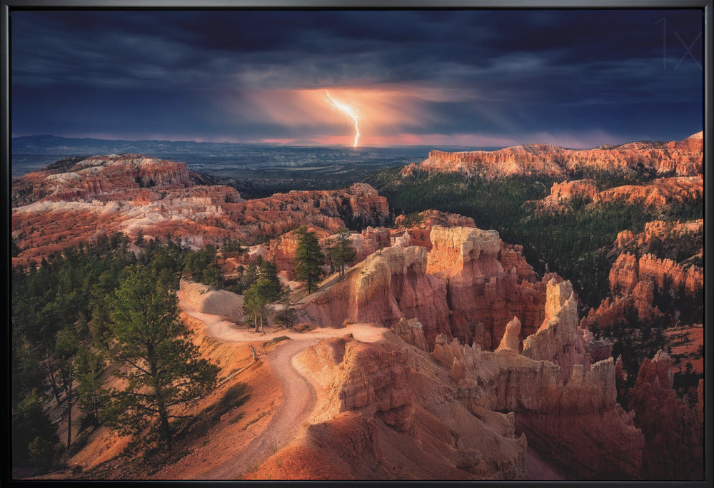 Lightning over Bryce Canyon-2